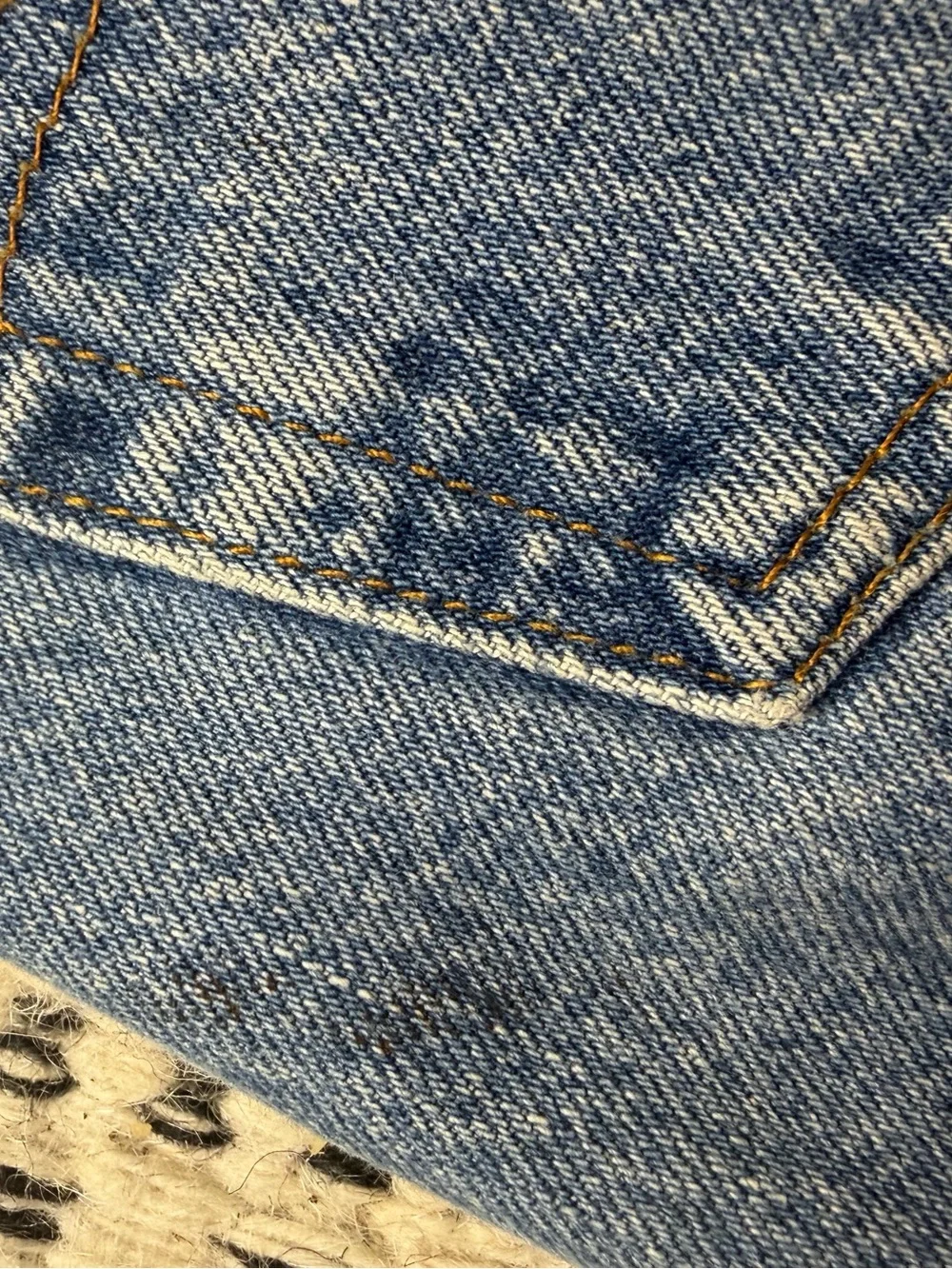 VTG Levis 501 Jeans Mens Blue Selvedge Made in USA size 32x30 perfect condition